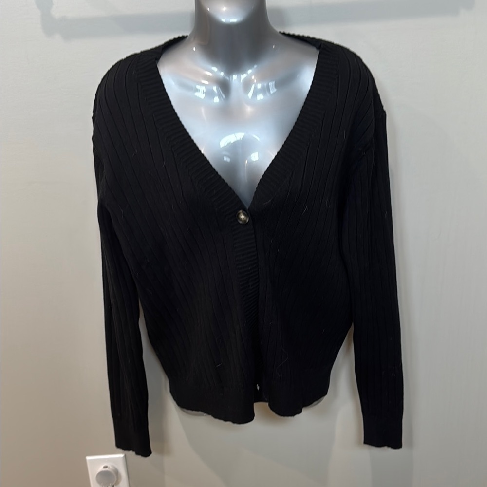 Black Cardigan Sweater with Long Sleeves and Deep V-Neck